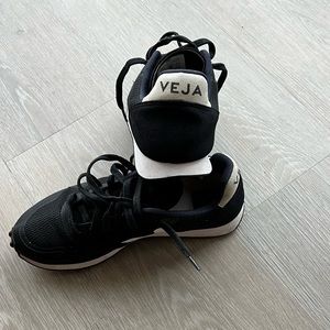VEJA Women’s sneakers